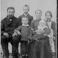 Familjen Sven Otto o Johanna Jonsson,  Månsjöstugan Ramfall
