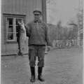 Somvik 1948. Olle Eriksson med en röding.